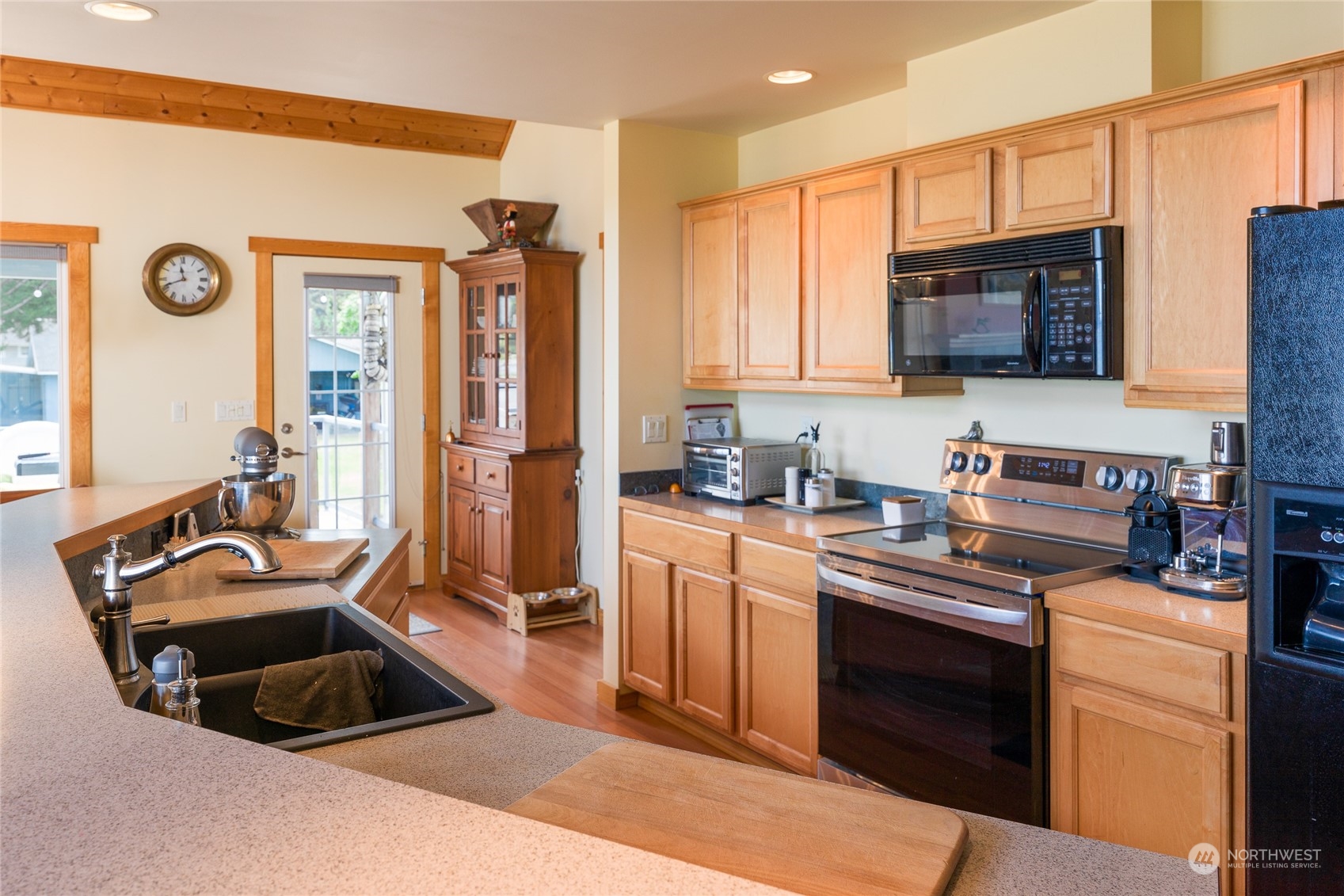 1538 Port Stanley Road Lopez Island, WA 98261 - Photo 12 of 34