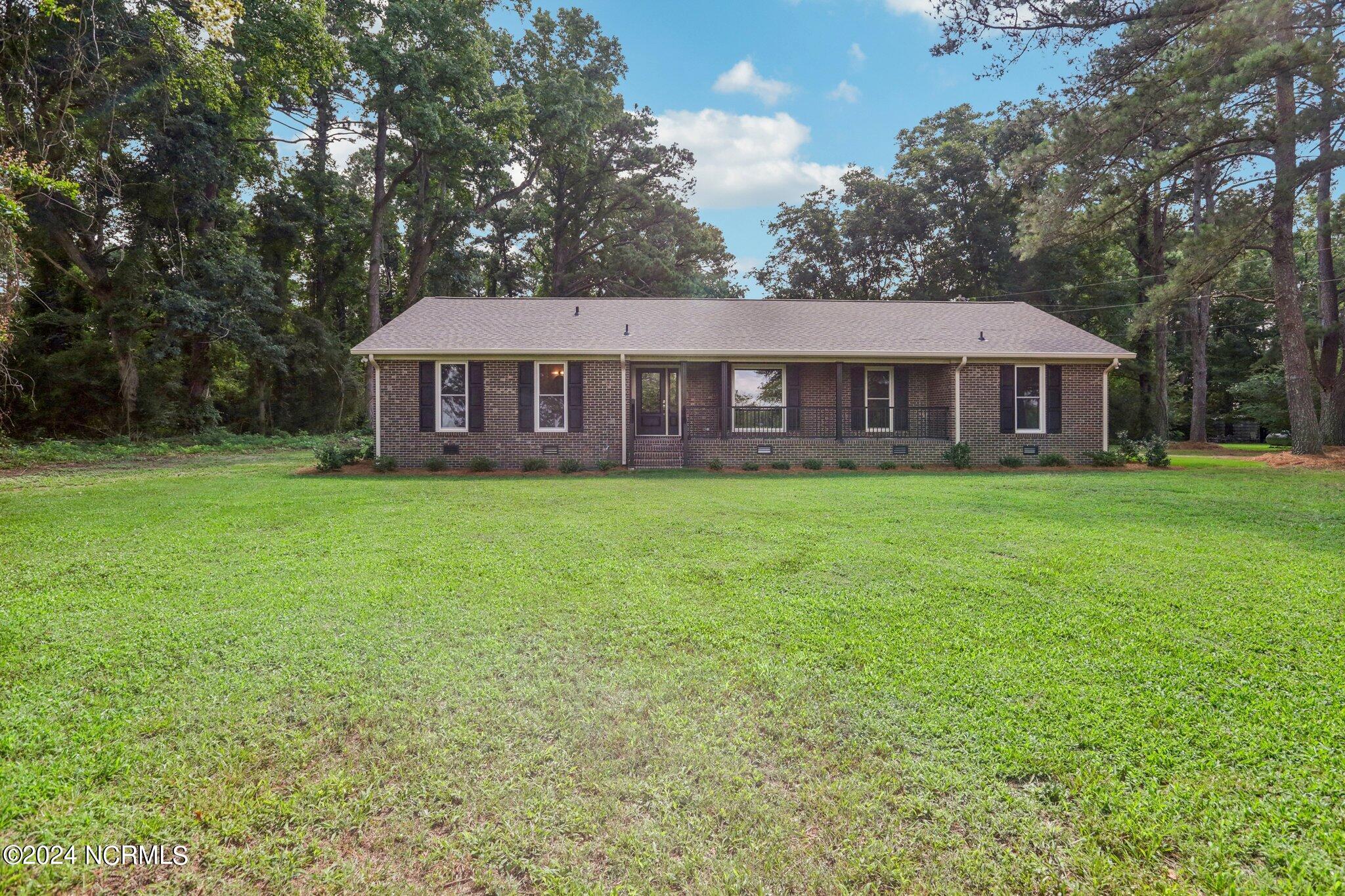 286 Loften Road Newton Grove, NC 28366 - Photo 1 of 31 Loften Rd-053