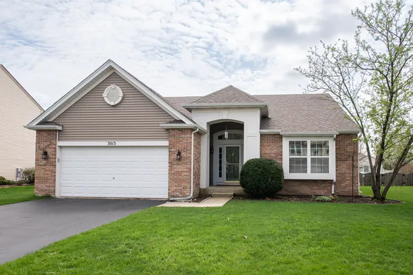 $410,000 | 3013 Turnberry Lane, Montgomery, IL 60538