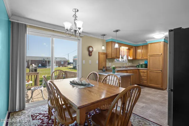 $330,000 | 139 Diamond City Drive, Harkers Island, NC 28531