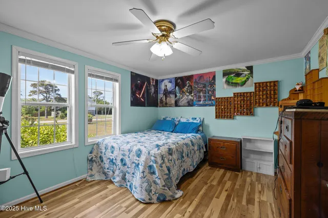 $330,000 | 139 Diamond City Drive, Harkers Island, NC 28531