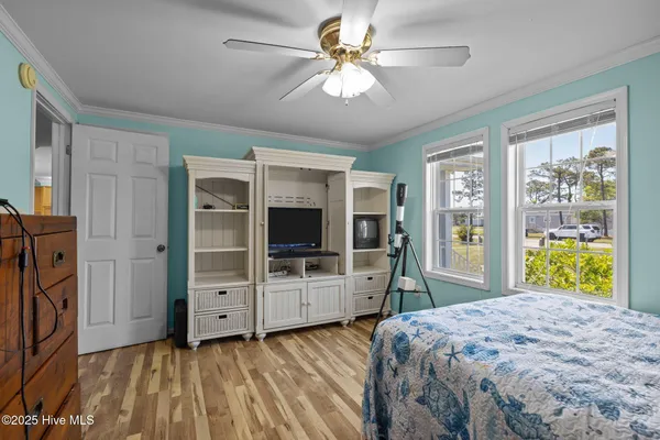 $330,000 | 139 Diamond City Drive, Harkers Island, NC 28531