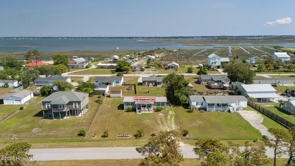 $330,000 | 139 Diamond City Drive, Harkers Island, NC 28531