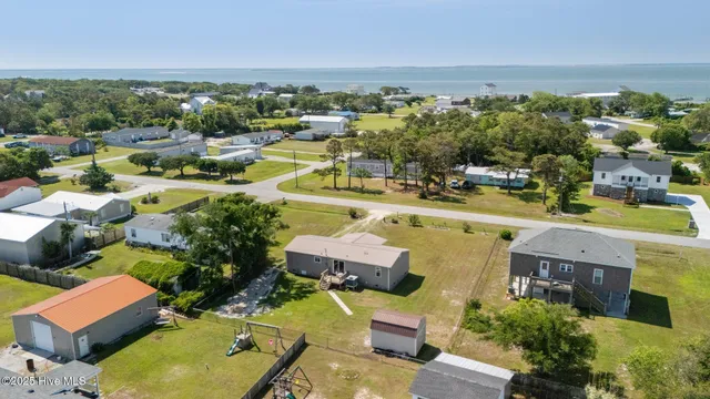 $330,000 | 139 Diamond City Drive, Harkers Island, NC 28531