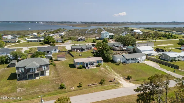 $330,000 | 139 Diamond City Drive, Harkers Island, NC 28531