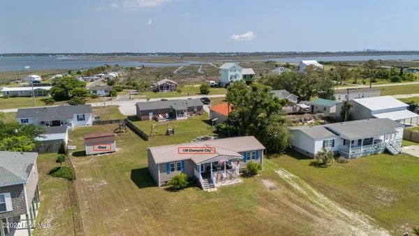 $330,000 | 139 Diamond City Drive, Harkers Island, NC 28531