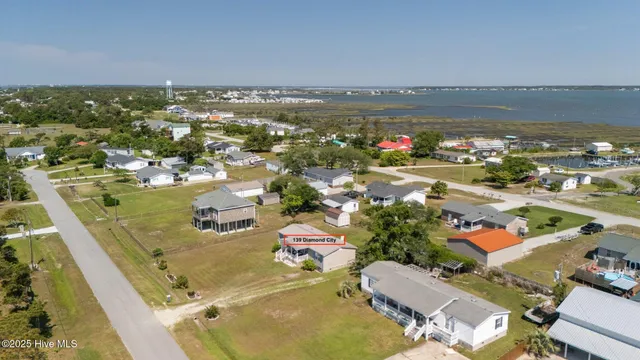 $330,000 | 139 Diamond City Drive, Harkers Island, NC 28531
