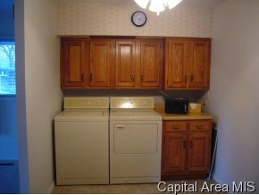 52 Windsor Road Springfield, IL 62702 - Photo 4 of 7