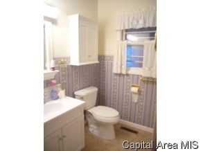 52 Windsor Road Springfield, IL 62702 - Photo 5 of 7