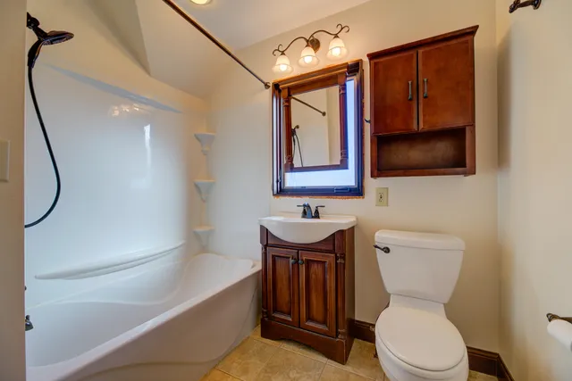 $219,900 | 406 Hancock Street, Watertown, WI 53098