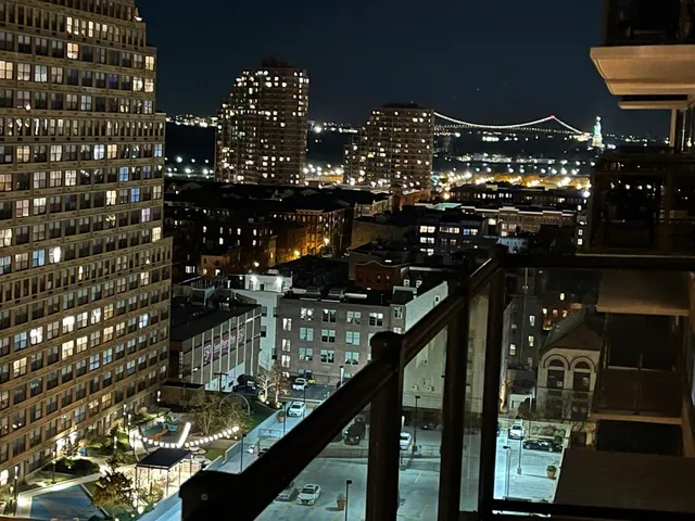 $3,100 | 270 Luis M Marin Boulevard, Unit 19F, Jersey City, NJ 07302