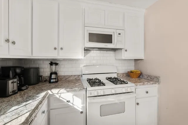 $550,000 | 23 Mt Vernon Circle, Lawrence, MA 01843