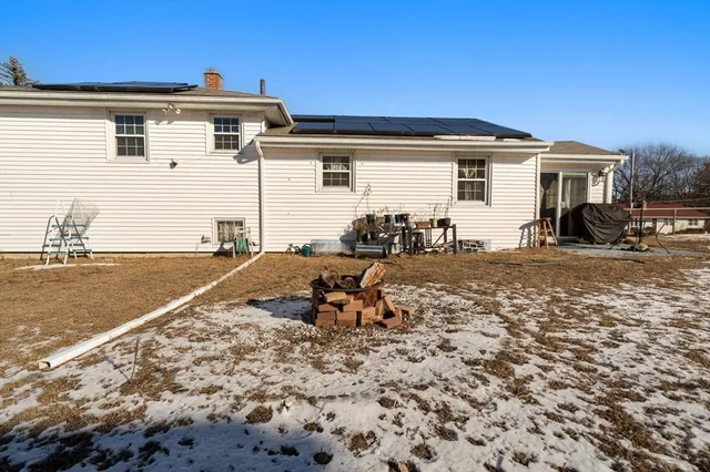 $550,000 | 23 Mt Vernon Circle, Lawrence, MA 01843