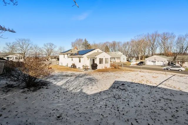 $550,000 | 23 Mt Vernon Circle, Lawrence, MA 01843