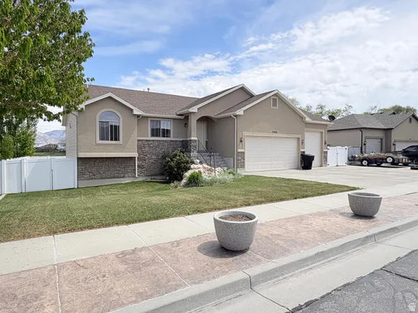 $618,000 | 3038 North 3325th Meadow Plain West, Ogden, UT 84404