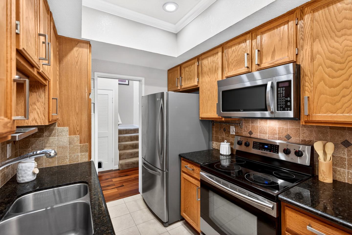 22330 Homestead Road, Unit 214 Cupertino, CA 95014 - Photo 6 of 35