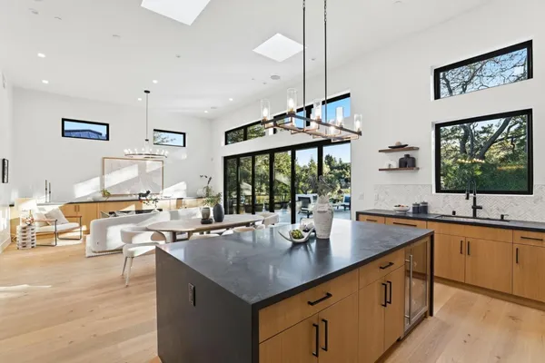 $3,999,000 | 11660 Winding Way, Los Altos, CA 94024