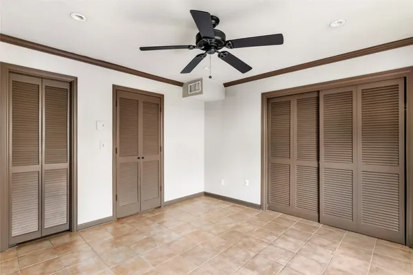 $1,250 | 2744 Briarhurst Drive, Unit 51, Houston, TX 77057