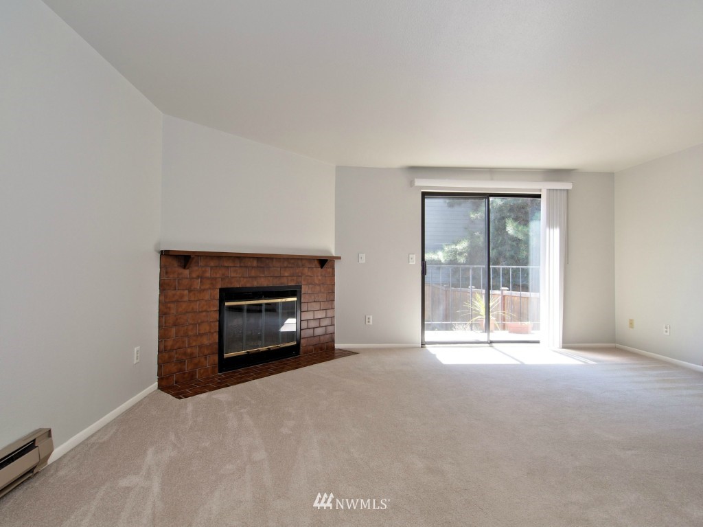 4105 Northeast 5th Street Renton, WA 98059 - Photo 3 of 8