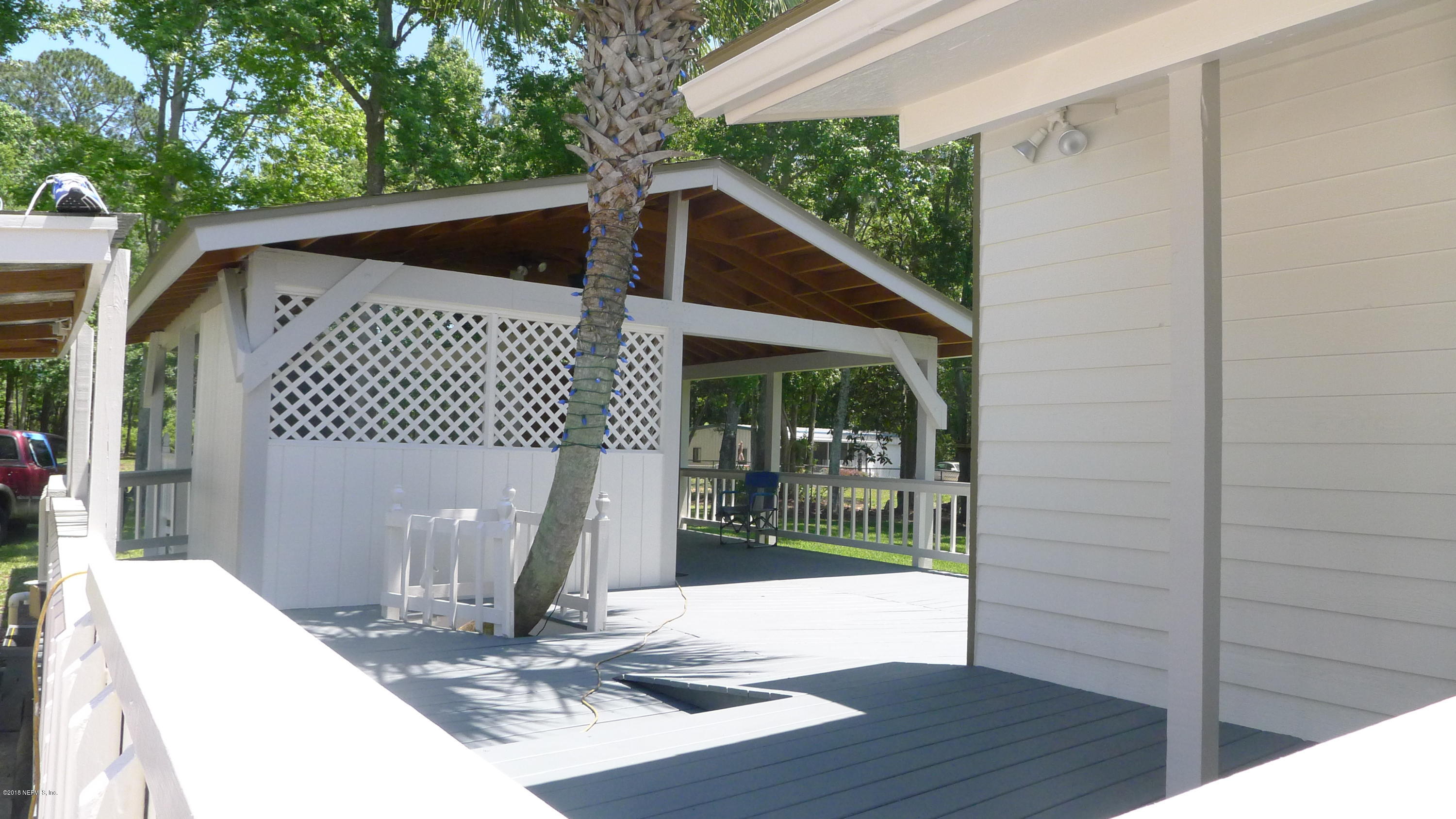1923 W Road Jacksonville, FL 32216 - Photo 5 of 45 party deck entry