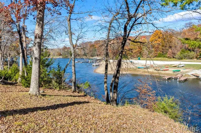 $325,000 | 152 Geneva Cove Drive, Innsbrook, MO 63390