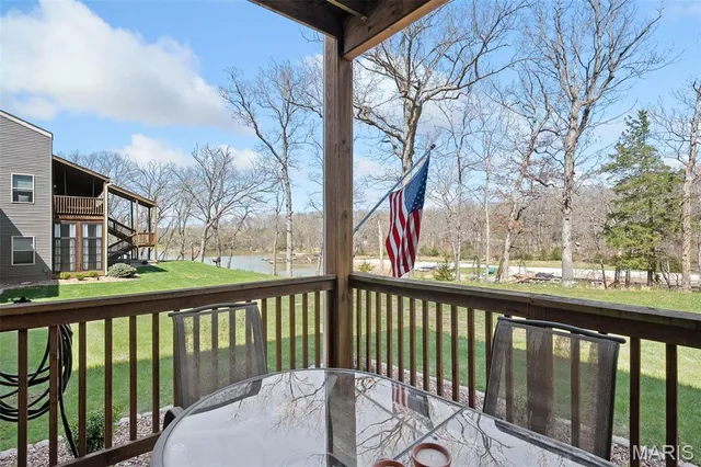 $325,000 | 152 Geneva Cove Drive, Innsbrook, MO 63390