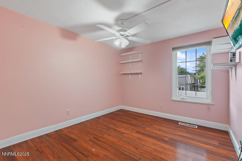 7595 Cumberland Circle Reno, NV 89511 - Photo 17 of 20 17