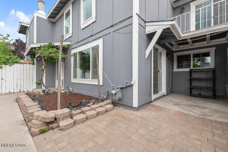 7595 Cumberland Circle Reno, NV 89511 - Photo 3 of 20 3