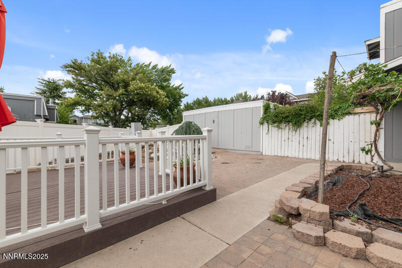 7595 Cumberland Circle Reno, NV 89511 - Photo 4 of 20 4