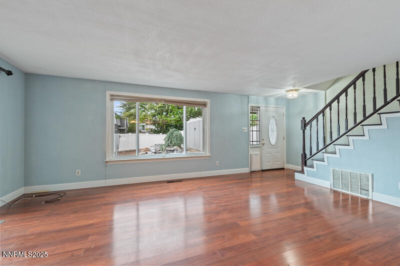 7595 Cumberland Circle Reno, NV 89511 - Photo 6 of 20 6