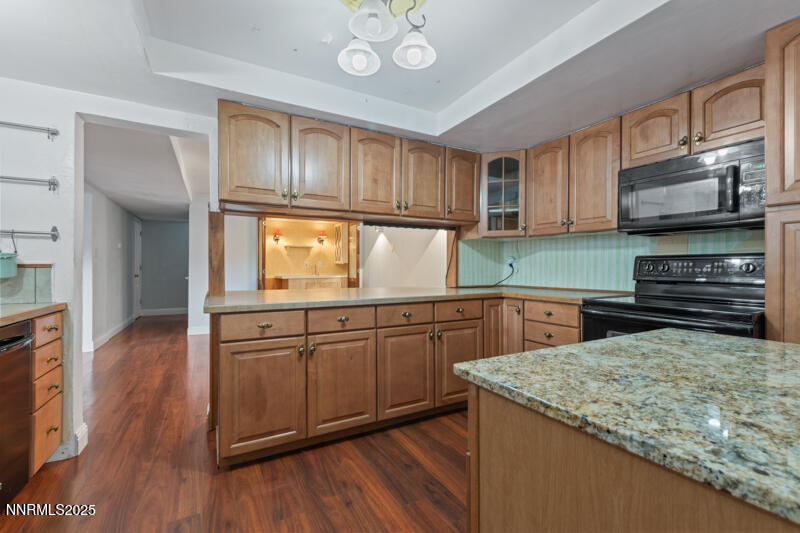 7595 Cumberland Circle Reno, NV 89511 - Photo 10 of 20 10