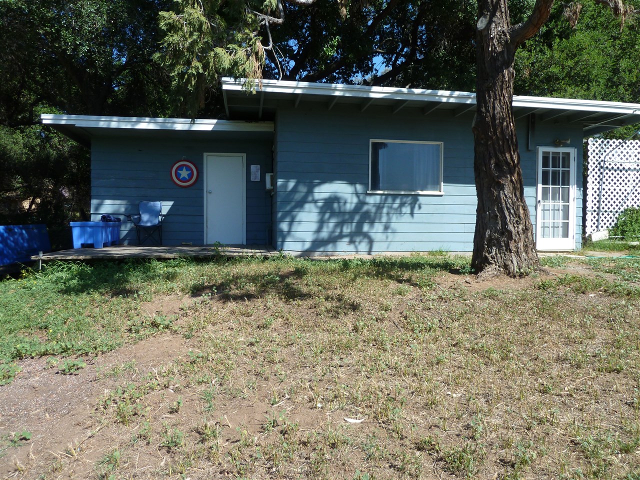 1550 East Mission Road Fallbrook, CA 92028 - Photo 9 of 21 Entrance to Work Shop and Bonus Room. There is also a 2 car garage entrance.