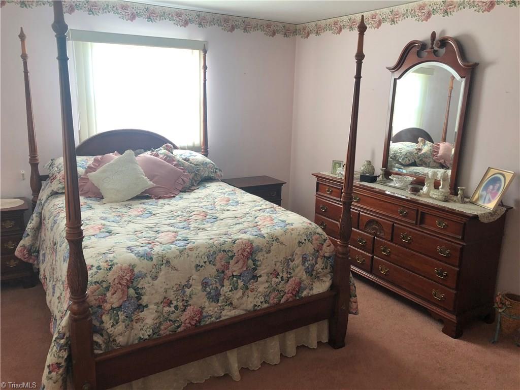 7060 Robinhood Road Pfafftown, NC 27040 - Photo 19 of 22 Gallery Image 19