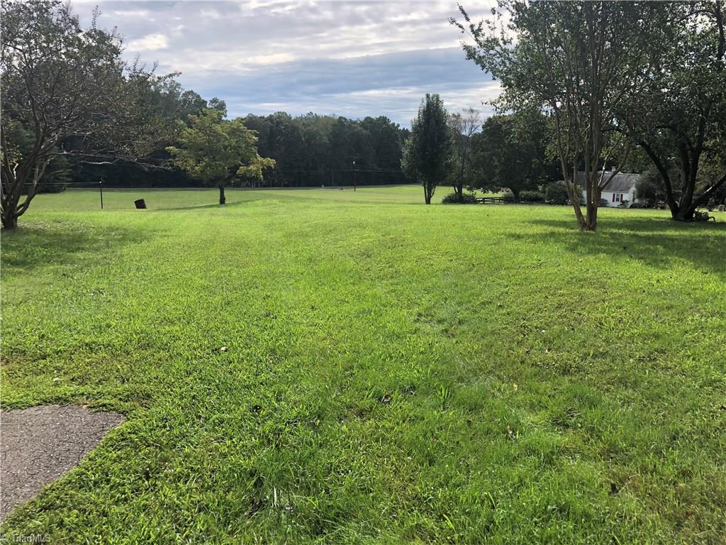 7060 Robinhood Road Pfafftown, NC 27040 - Photo 5 of 22 Gallery Image 5