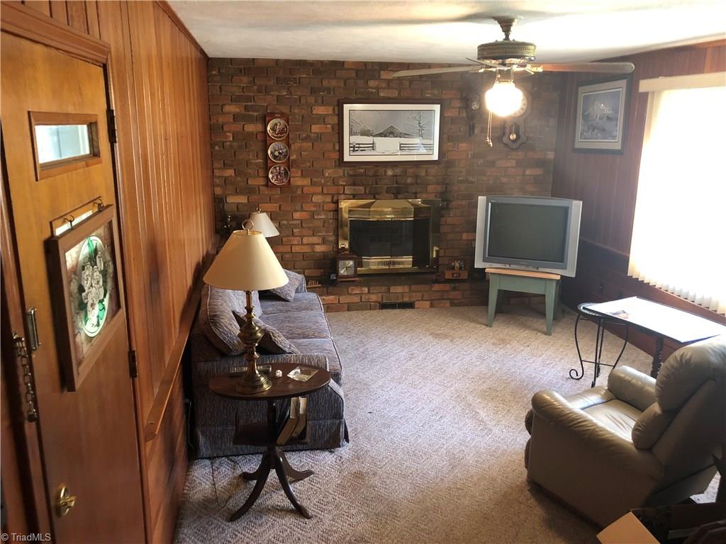 7060 Robinhood Road Pfafftown, NC 27040 - Photo 7 of 22 Gallery Image 7