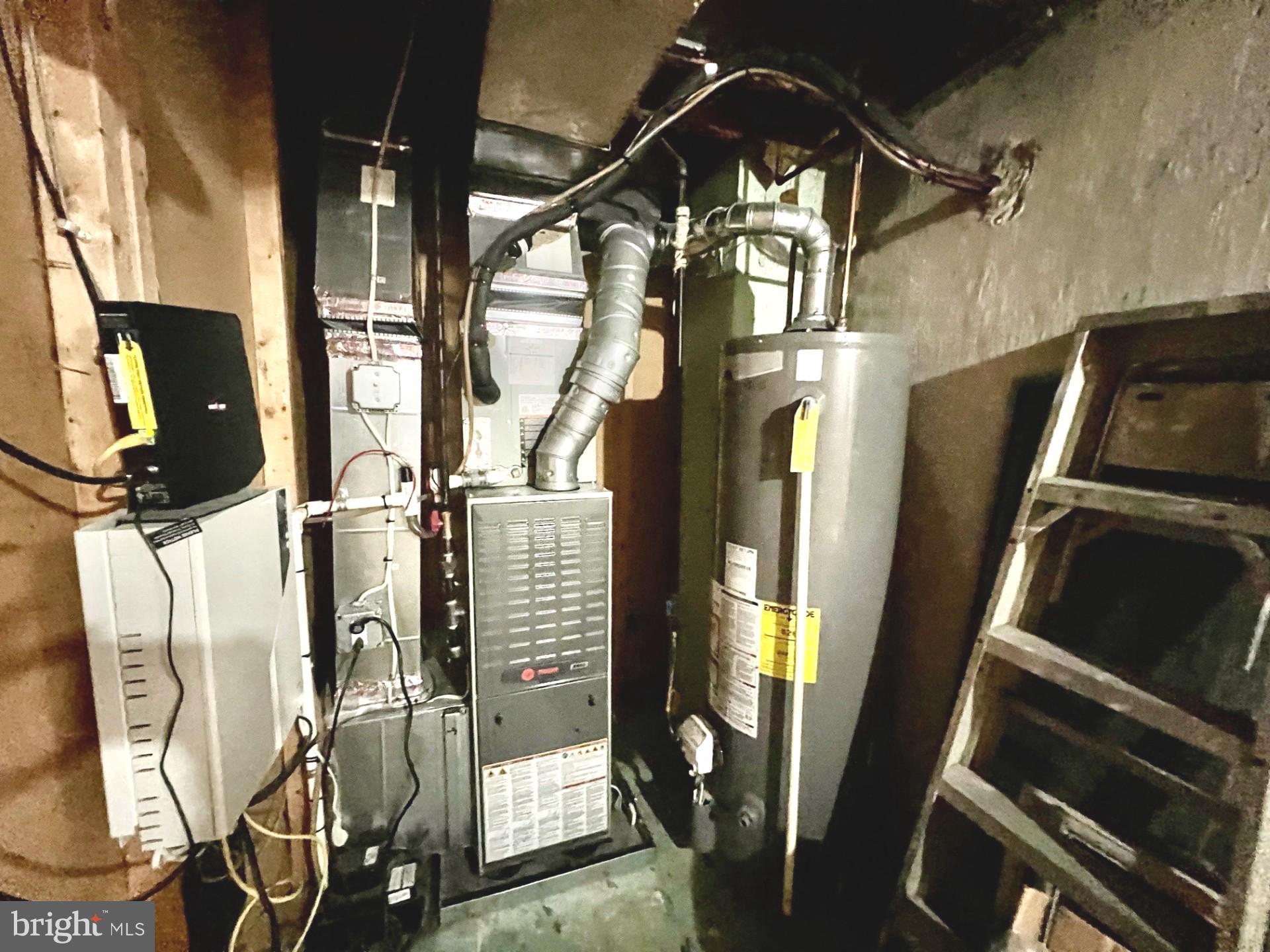 2801 Southbrook Road Baltimore, MD 21222 - Photo 21 of 26 a view of walk in closet