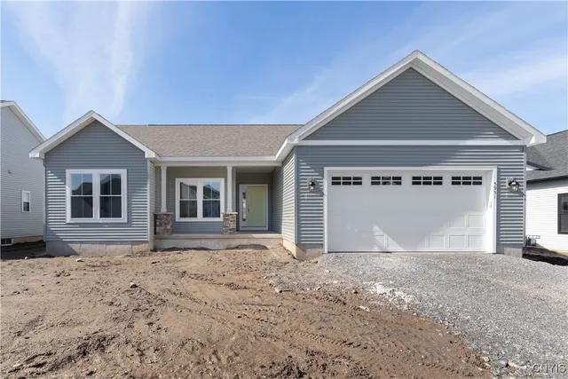 $440,900 | 109 Terwillager Lane, Manlius, NY 13116