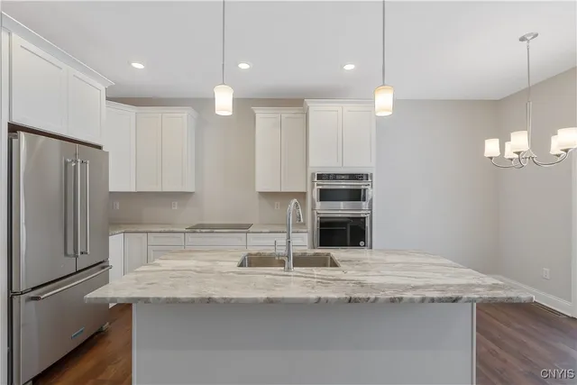 $440,900 | 109 Terwillager Lane, Manlius, NY 13116