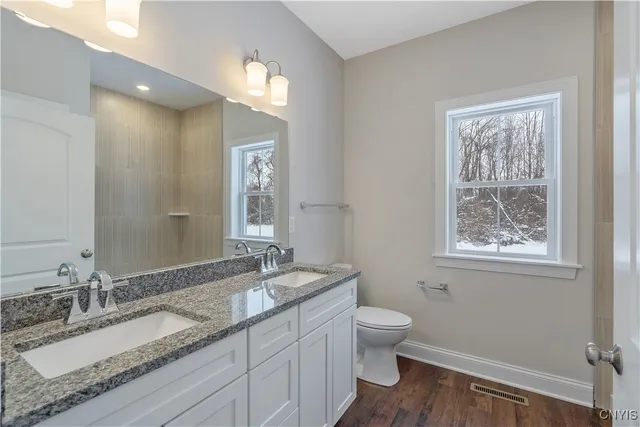 $440,900 | 109 Terwillager Lane, Manlius, NY 13116