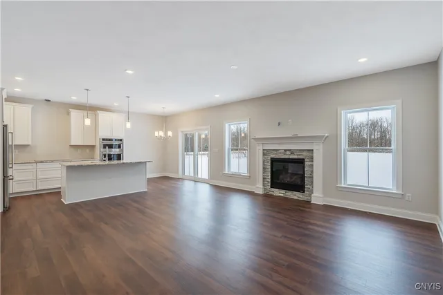 $440,900 | 109 Terwillager Lane, Manlius, NY 13116