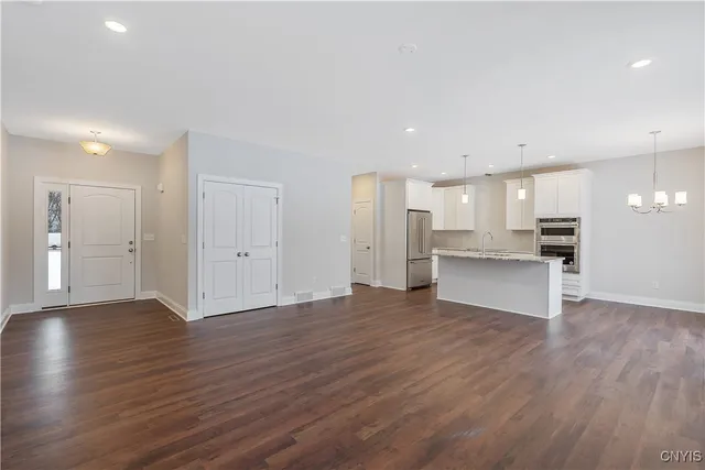 $440,900 | 109 Terwillager Lane, Manlius, NY 13116