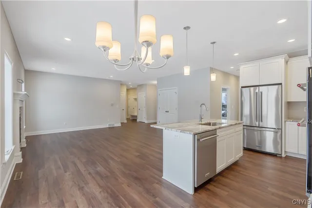 $440,900 | 109 Terwillager Lane, Manlius, NY 13116