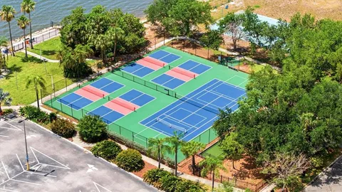 $275,000 | 818 Bahia Del Sol Drive, Unit 28, Ruskin, FL 33570