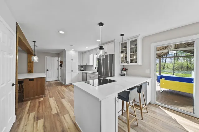 $639,999 | 5427 Vrooman Road, Jackson, MI 49201