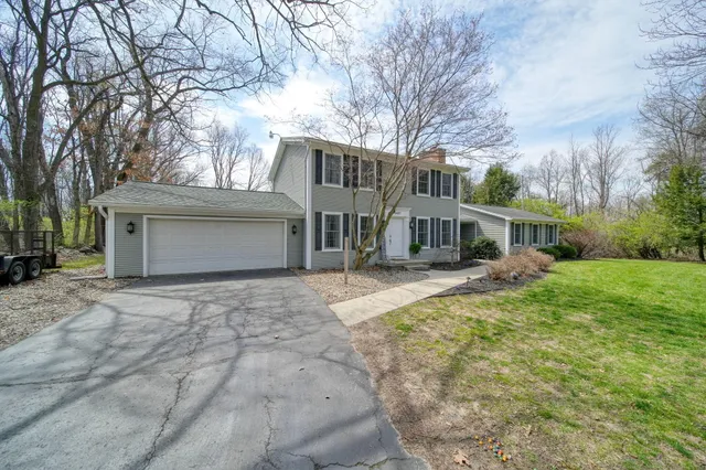$639,999 | 5427 Vrooman Road, Jackson, MI 49201