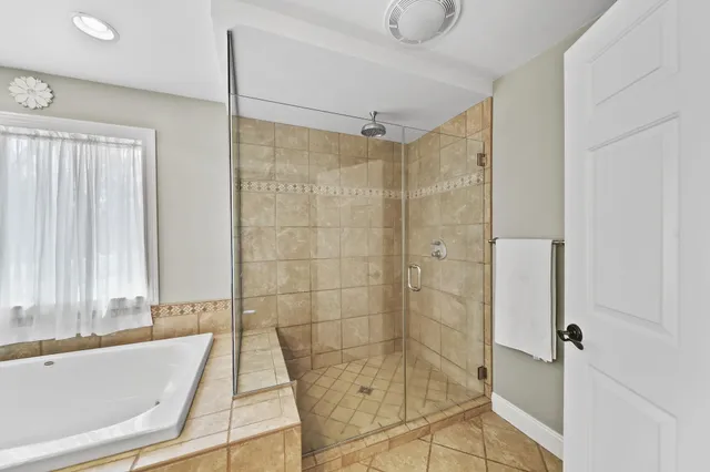 $639,999 | 5427 Vrooman Road, Jackson, MI 49201