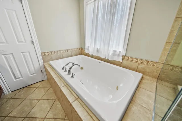 $639,999 | 5427 Vrooman Road, Jackson, MI 49201