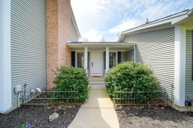 $639,999 | 5427 Vrooman Road, Jackson, MI 49201