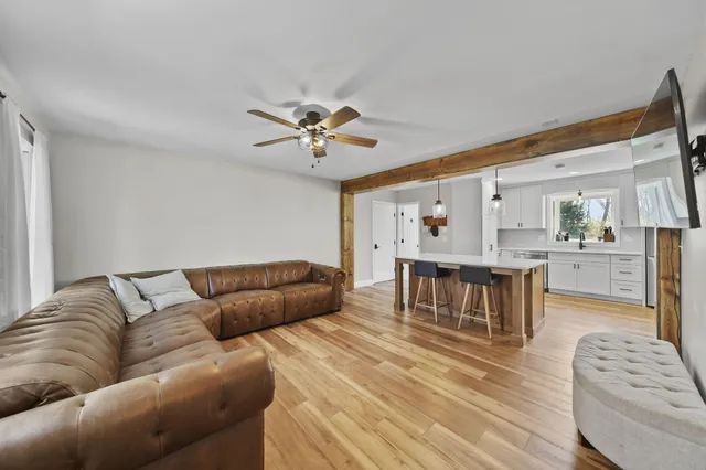 $639,999 | 5427 Vrooman Road, Jackson, MI 49201