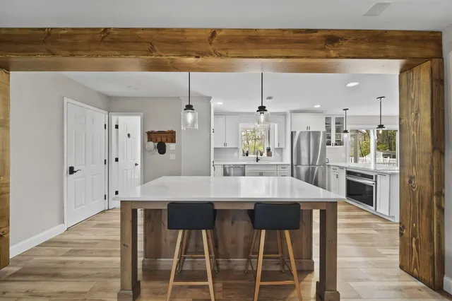 $639,999 | 5427 Vrooman Road, Jackson, MI 49201